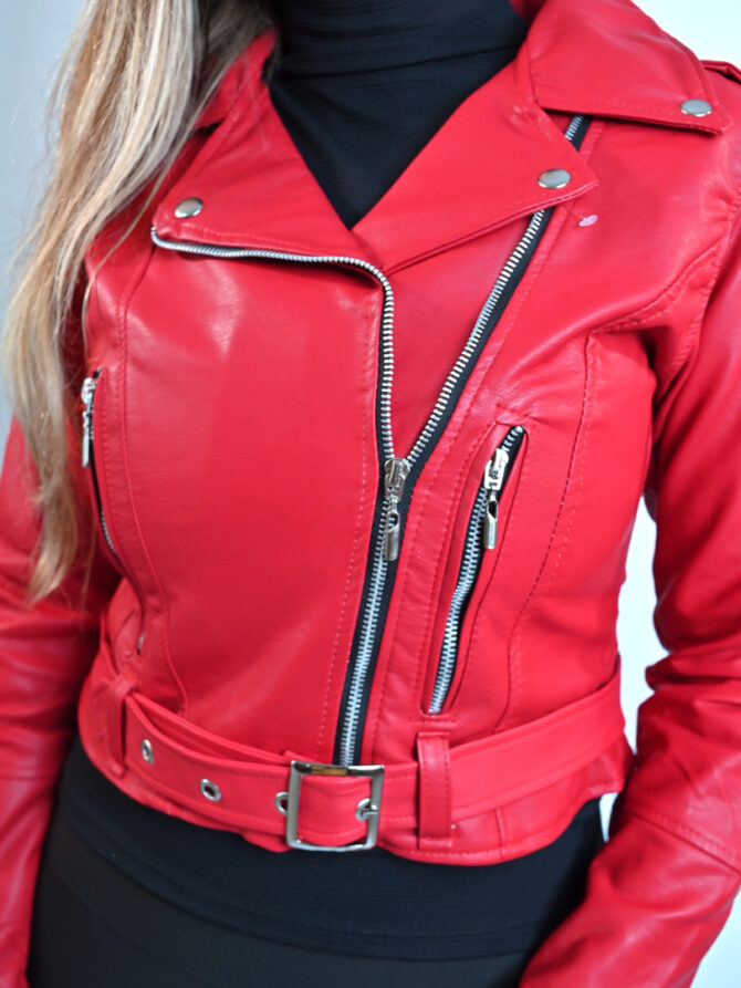 CHAQUETA TIPO CUERO ROJA